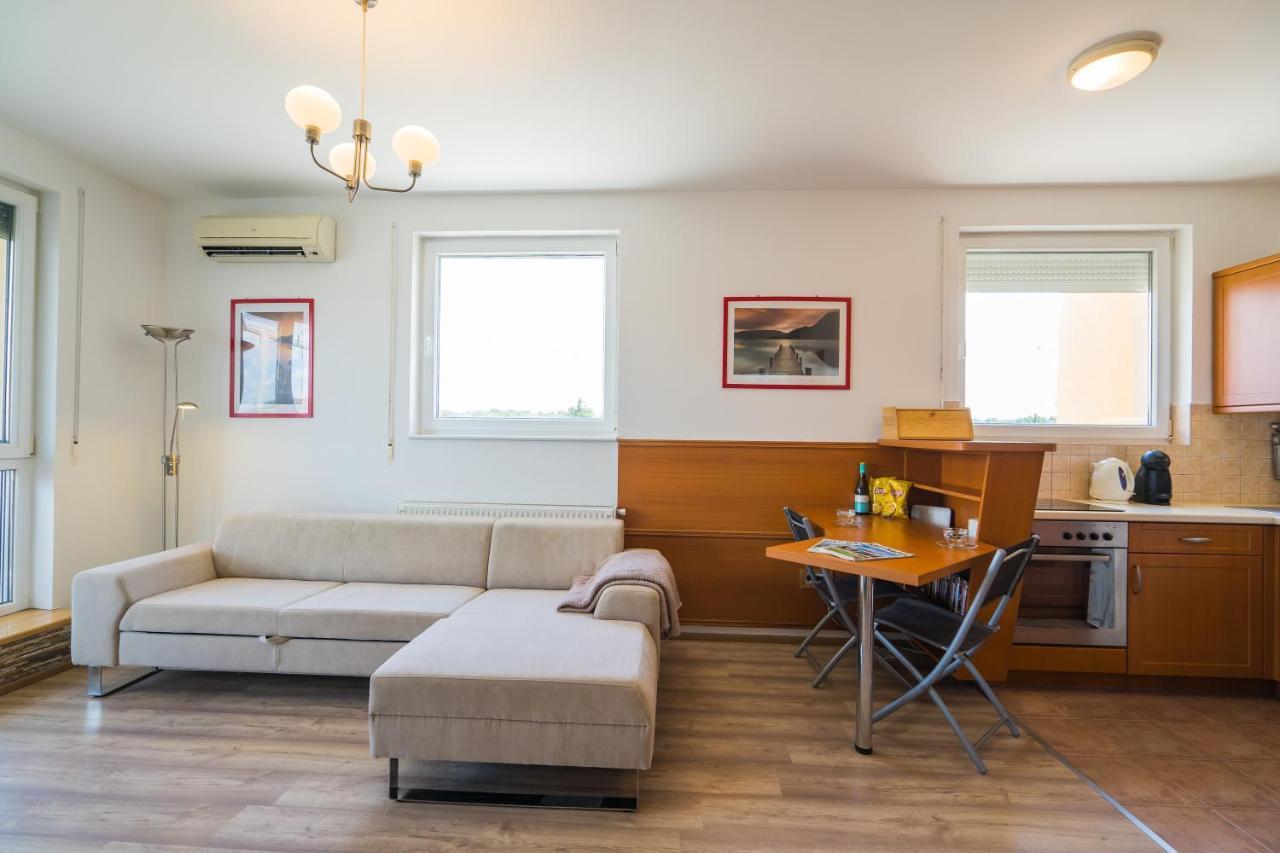 Myflat All-Season Apartment Siofok Bagian luar foto