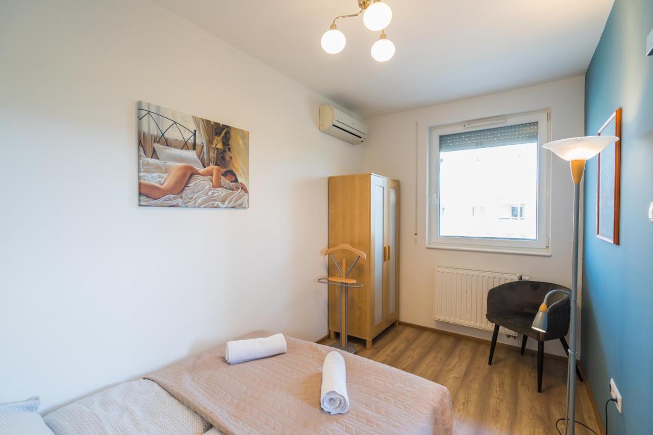 Myflat All-Season Apartment Siofok Bagian luar foto